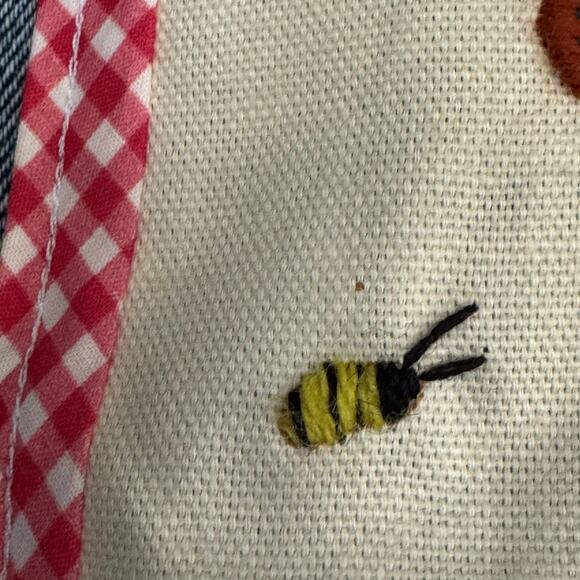 Crewel Embroidery Denim Trucker Jacket Size XL Flowers Bumblebees Cottage Core - Picture 10 of 13